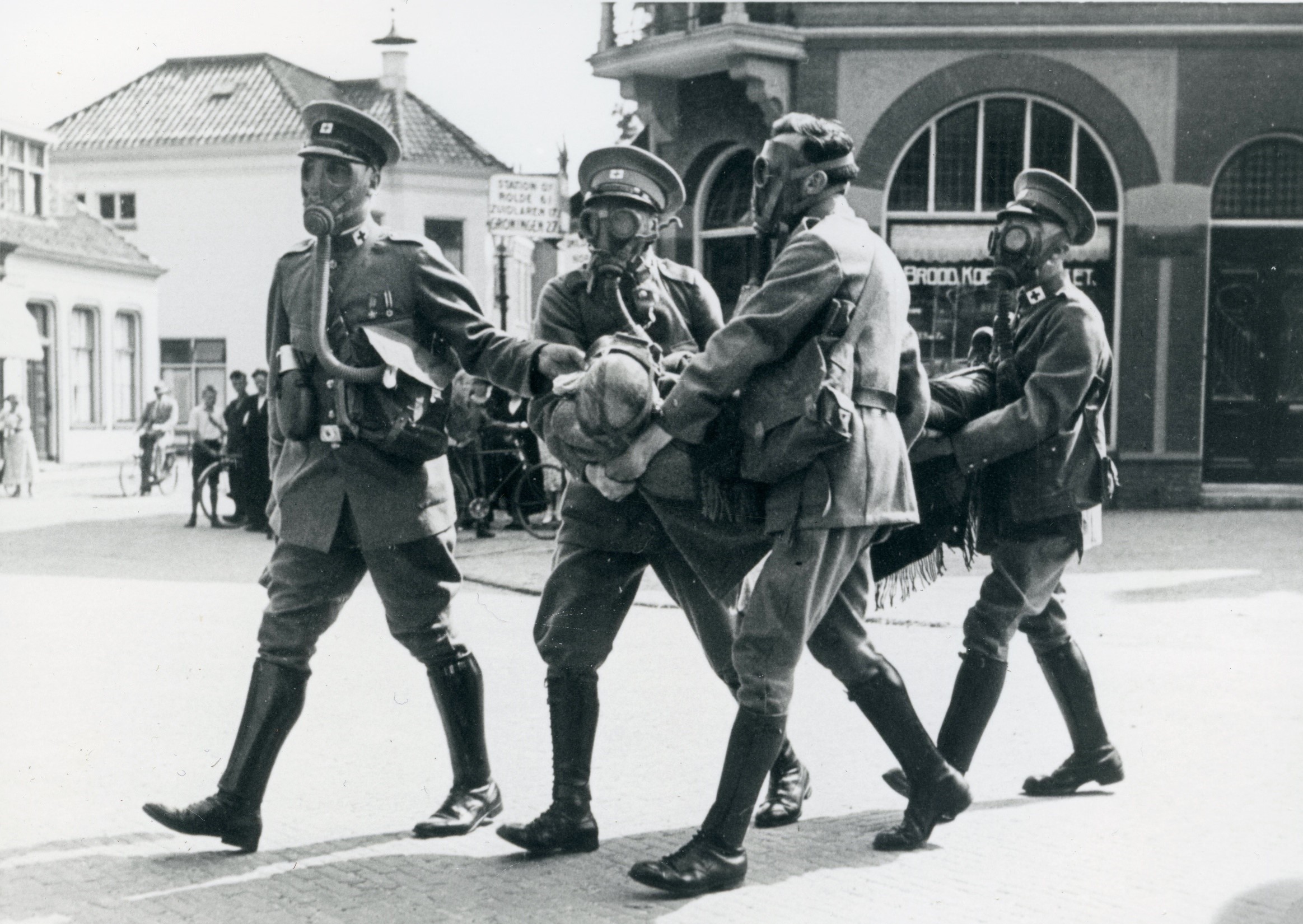 Vrijdagmiddag bij de AHV: de laatste maanden voor de oorlog